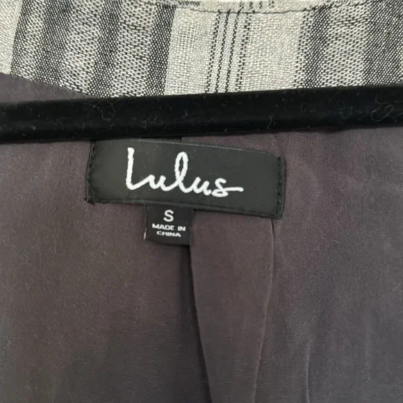 Lulus Wrap Dress Size S - Picture 6 of 8